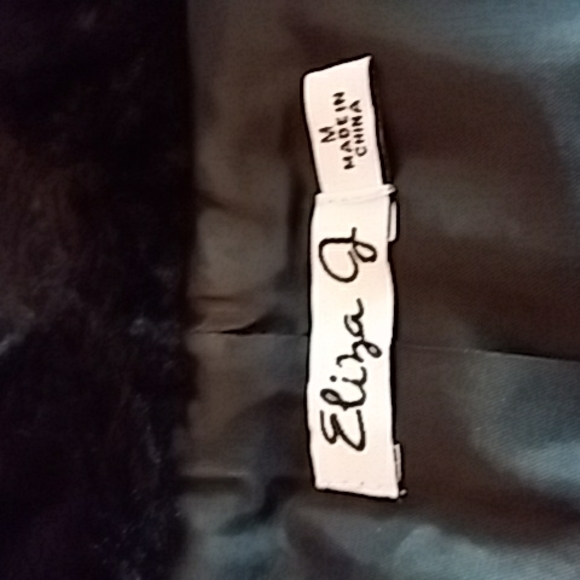 Eliza J faux fur shrug - Picture 4 of 5